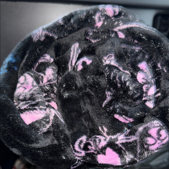 Disney The Nightmare Before Christmas Plush Throw - Black and Pink, Bright blue. - Picture 11 of 12